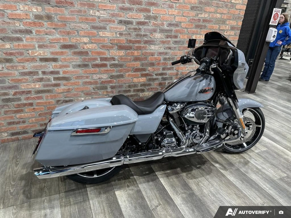 2026 Harley-davidson Street Glide alt