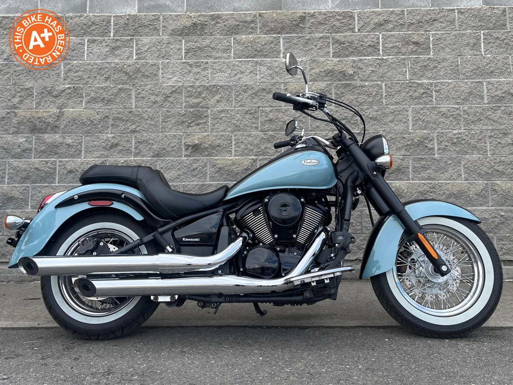 2025 Kawasaki Vulcan 900 Classic alt