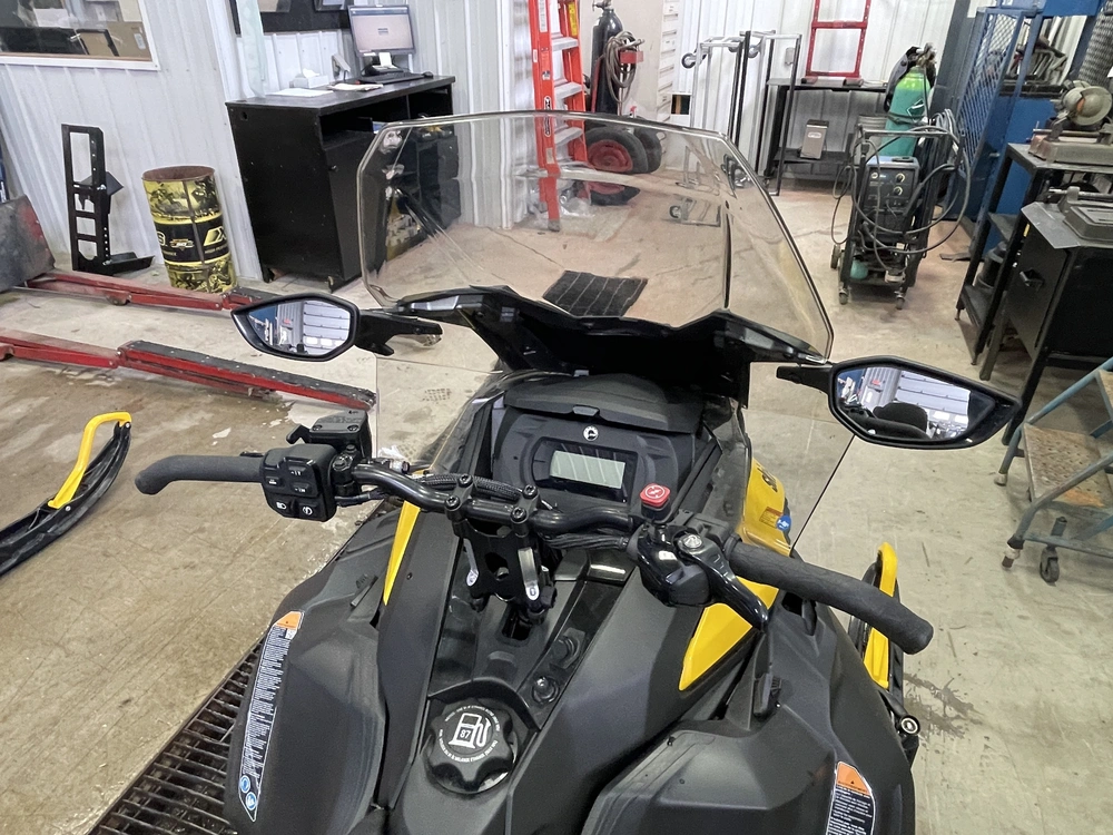 Ski-doo Grand Touring Sport 900 Ace 2026 alt