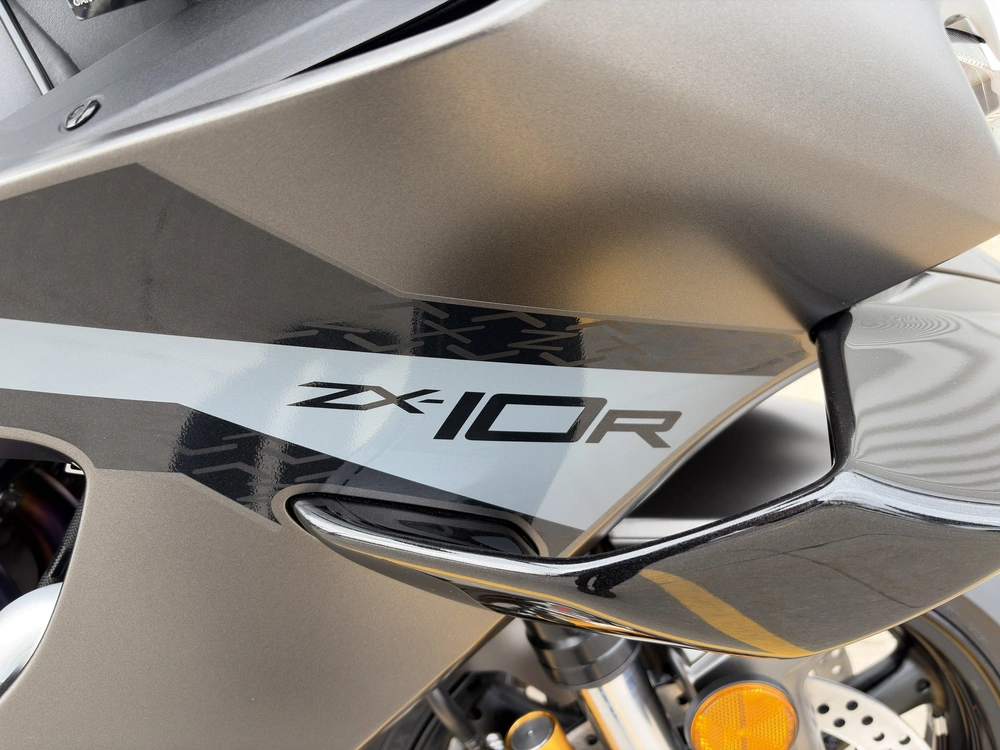 Kawasaki Ninja Zx-10r 2026 alt