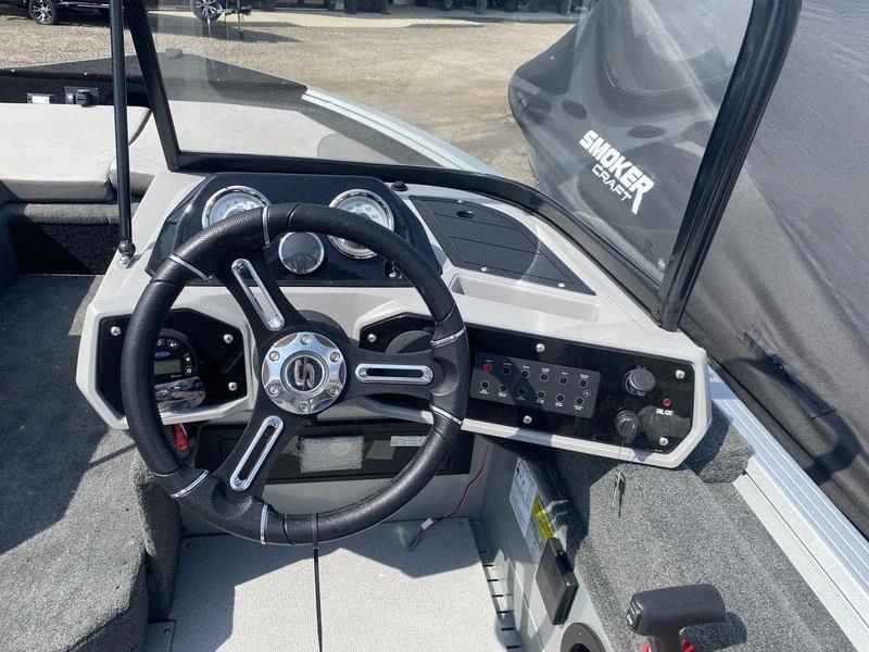 2023 Smoker-craft Adventurer 188 Fs alt