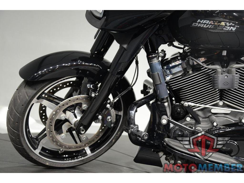 2024 Harley-Davidson Street Glide Base for Sale