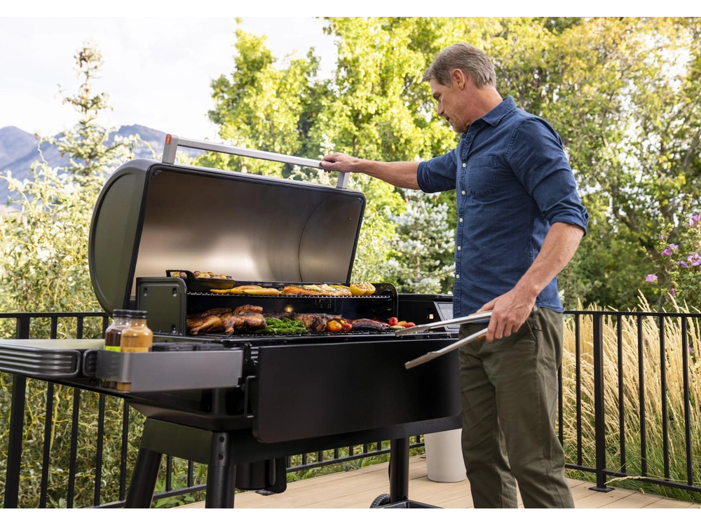 2026 Traeger Ironwood Xl Canada alt