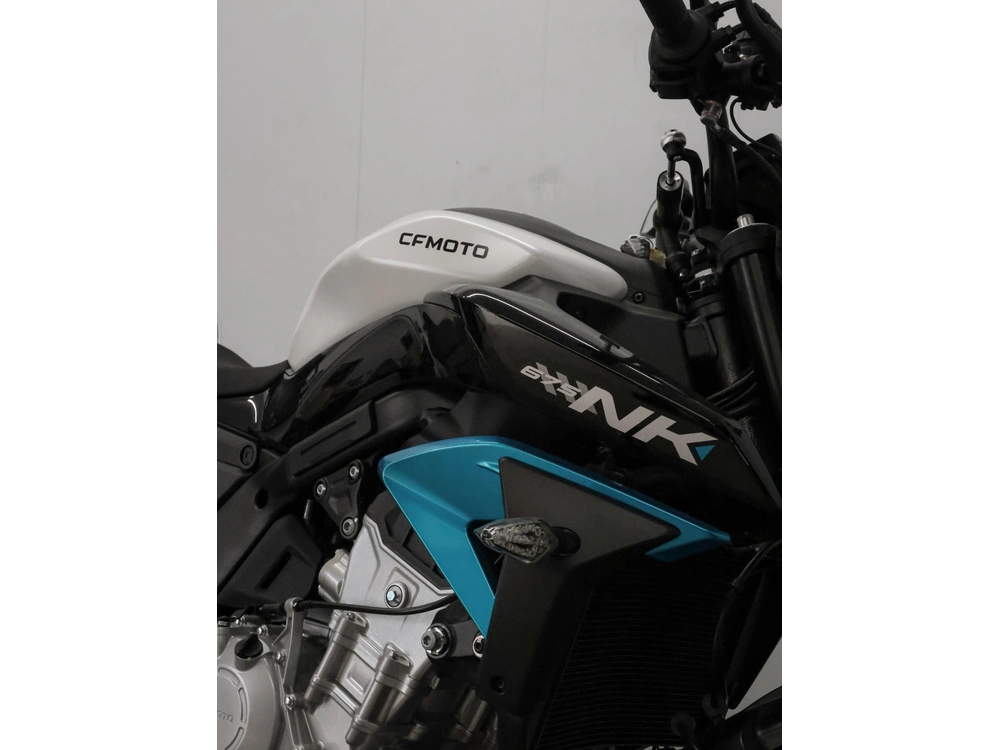 2026 Cfmoto 675 Nk alt