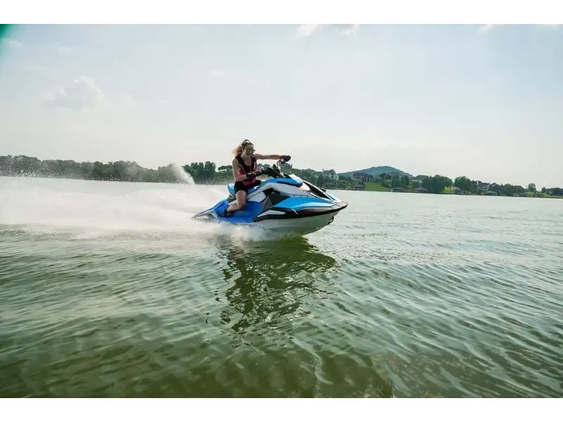 2026 Yamaha JetBlaster DLX (3-pl.) thumbnail 2