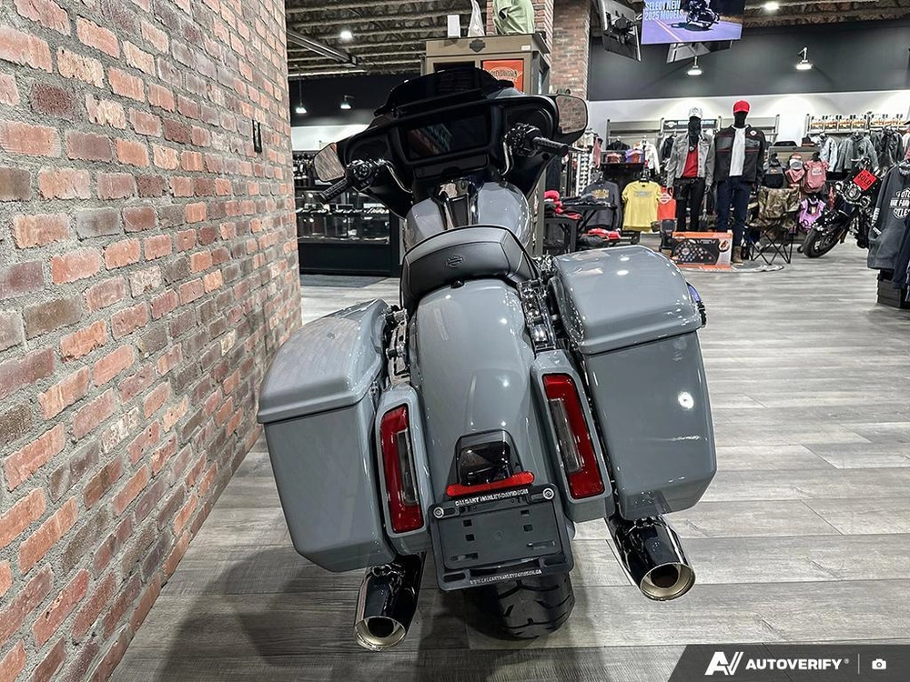 2026 Harley-davidson Street Glide alt