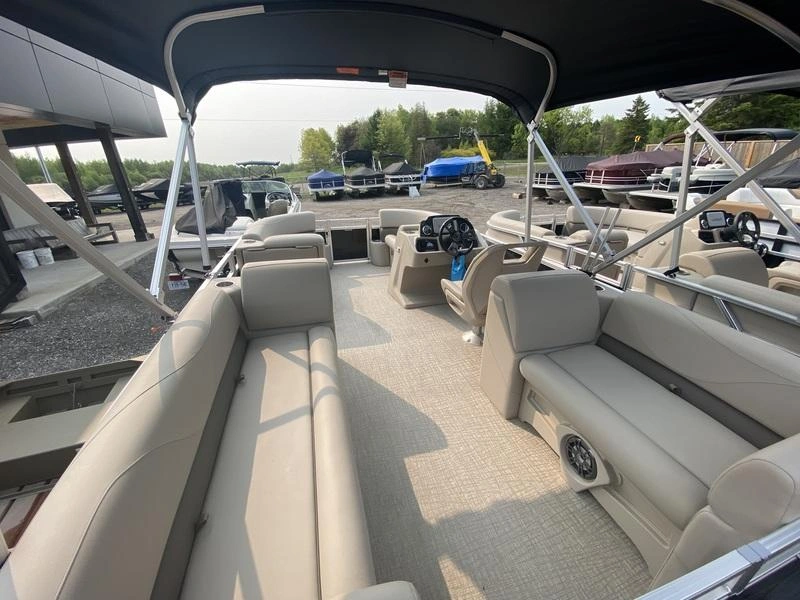 2023 Legend Boats Q-series Le 19 Lounge alt