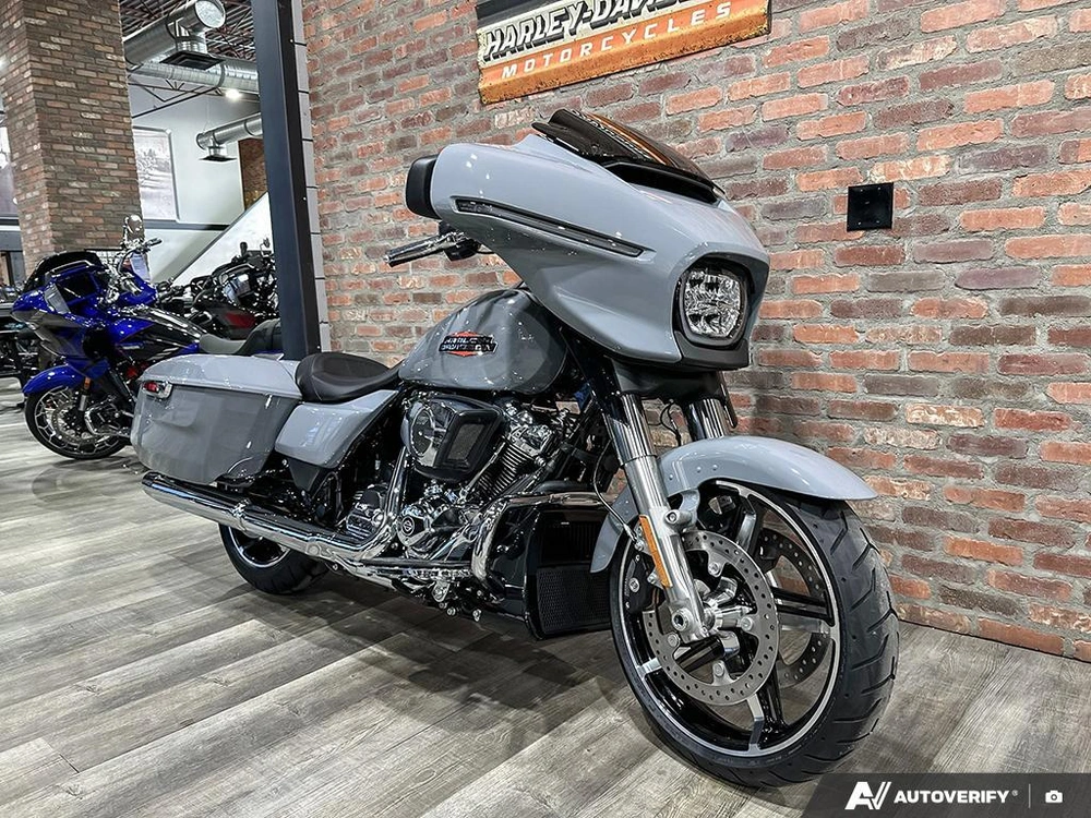 2026 Harley-davidson Street Glide alt