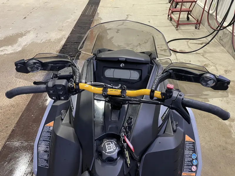 Ski-Doo MXZ Blizzard 850 Etec 129" 2025