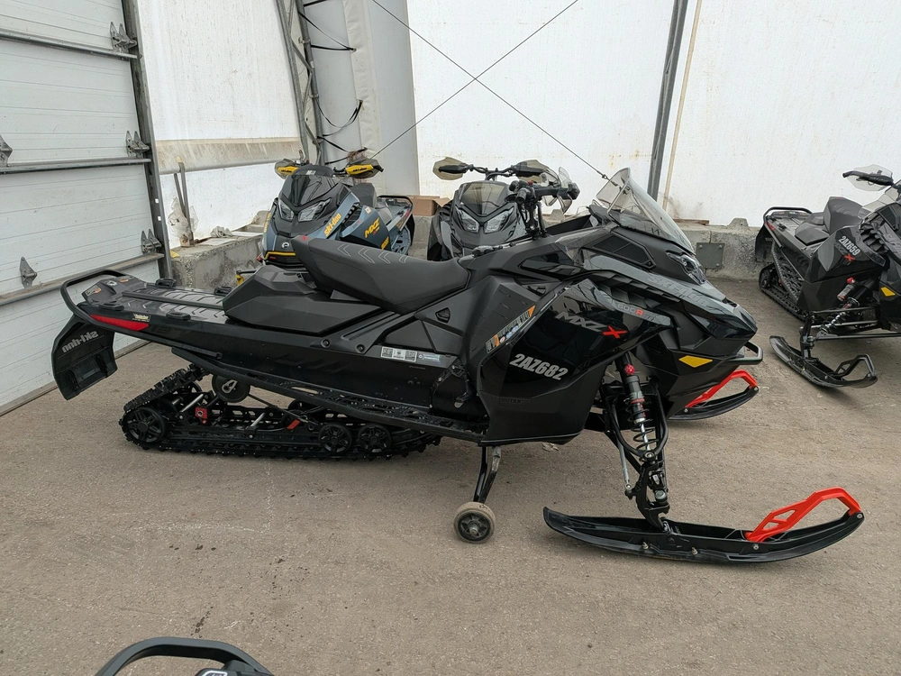 2024 Ski-doo Mxzx600 137 10924 Km's Warranty alt