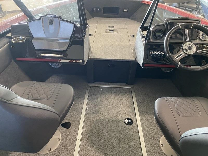 2026 Legend Boats 17xt alt
