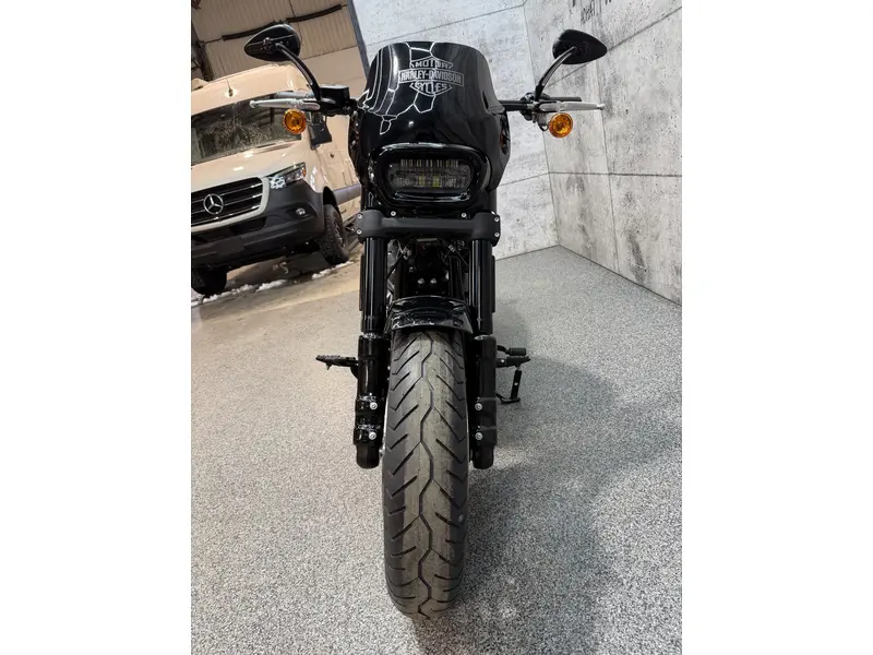 Harley-Davidson Fat Bob 114 FXFBS | Vance & Hines 2021