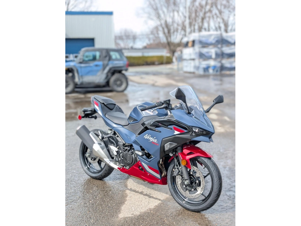 2026 Kawasaki Ninja 500 Se Bleu 🎯 Sport 500cc A2 Débutant Comparatif R3 Cbr500 Performance 🟢 alt