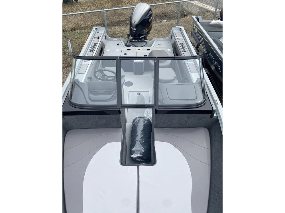 2023 Smoker-craft Ultima 182 alt
