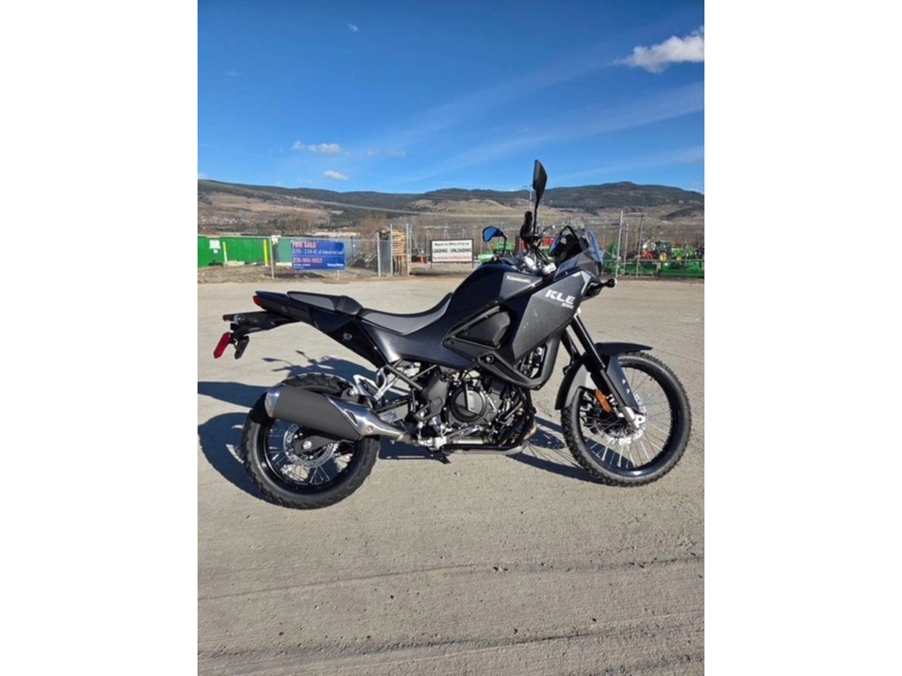 2026 Kawasaki Kle500 alt