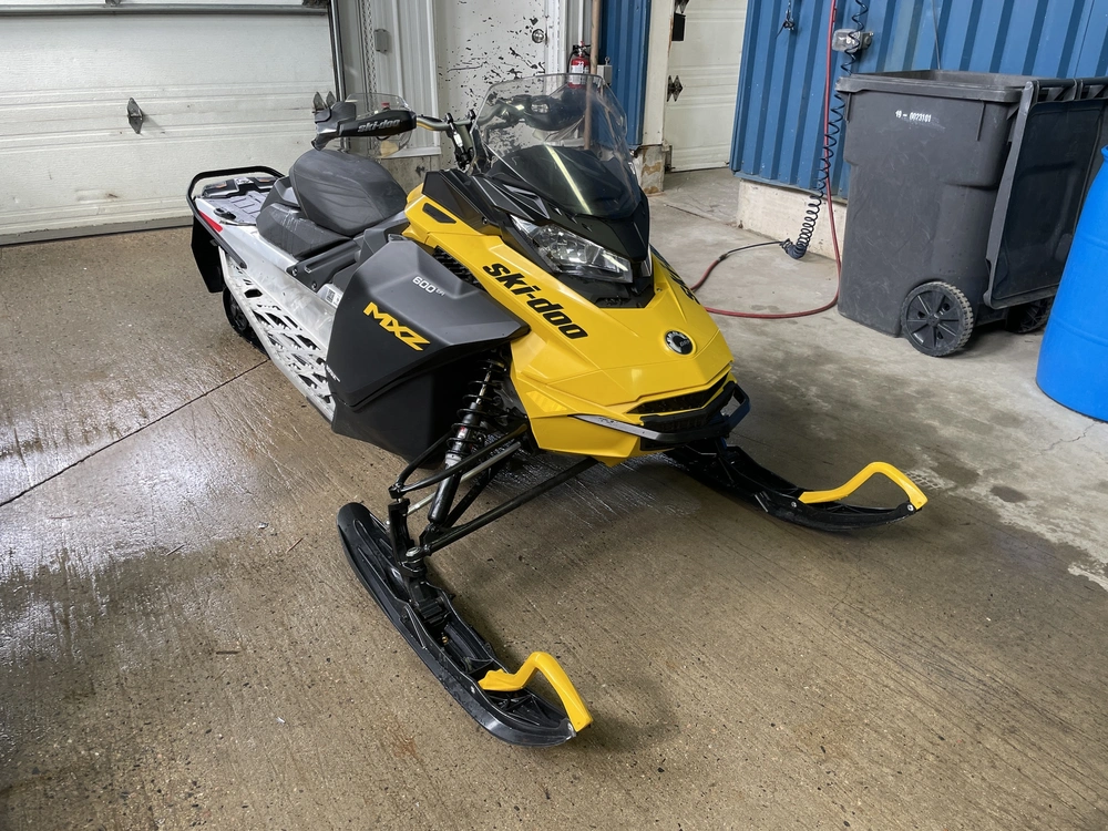 Ski-doo Mxz Sport 600 Efi 129 2025 alt