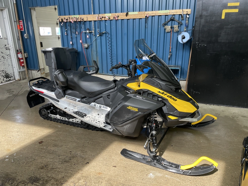 Ski-doo Grand Touring Sport 600 Ace 2026 alt