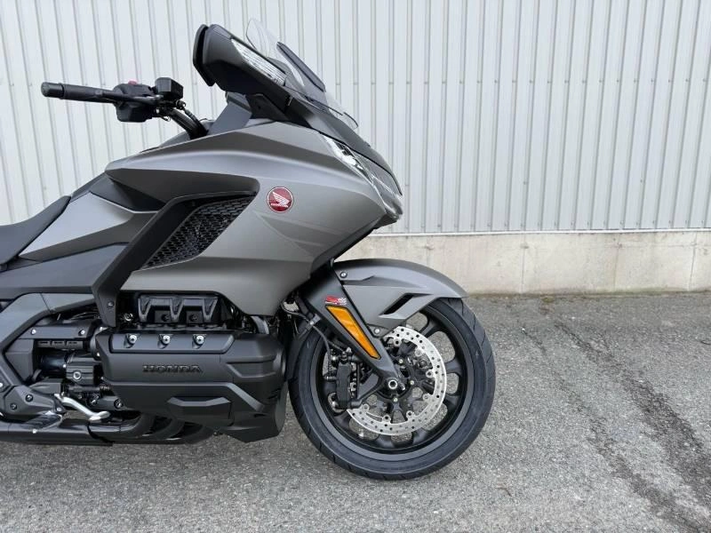 2026 Honda Gold Wing alt
