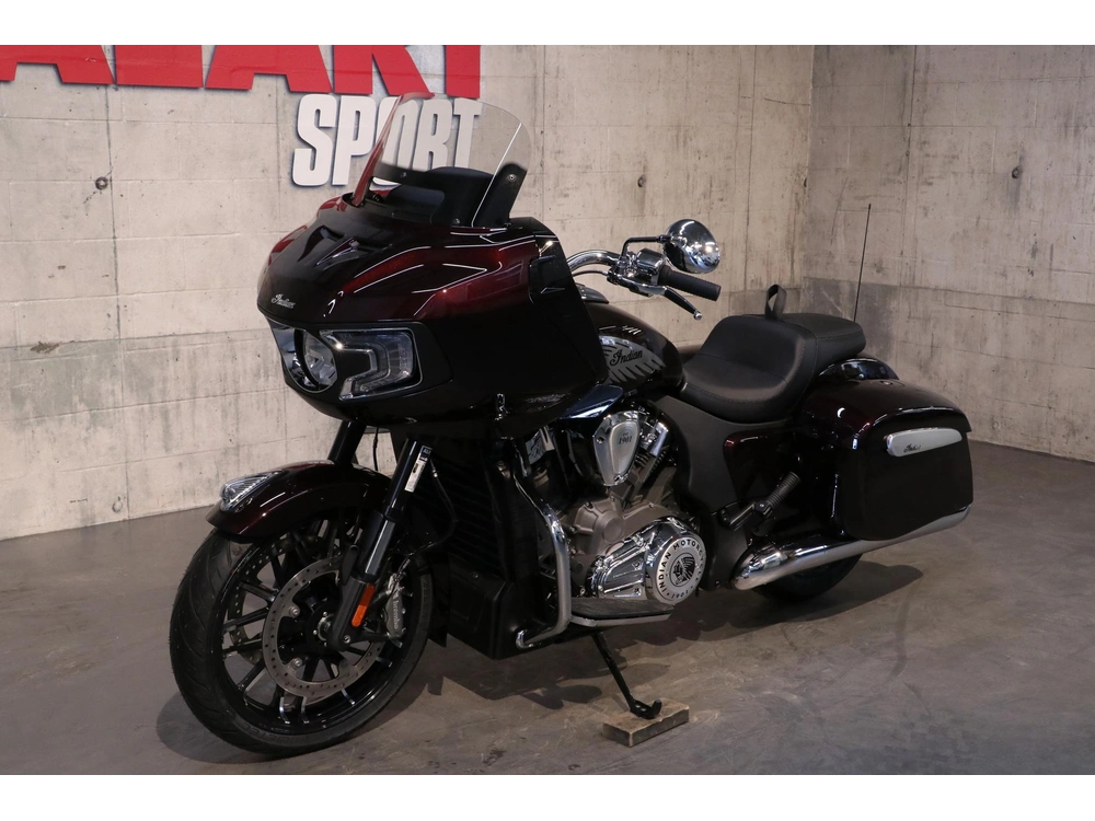 2026 Indian Motorcycle Challenger Limited alt