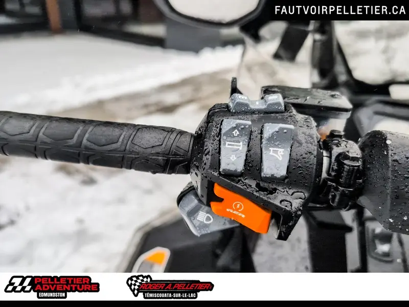 Ski-Doo GRAND-TOURING LIMITED 900 ACE 2022