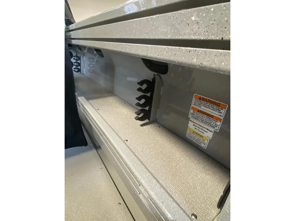 2026 Smoker-craft 18 Phantom X2 alt