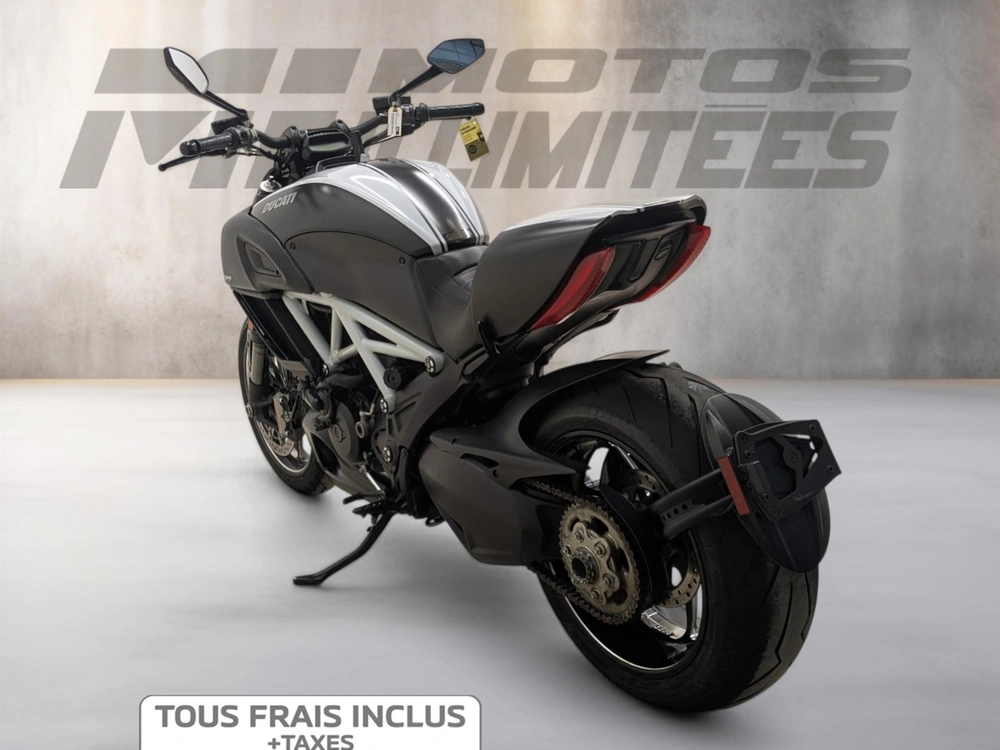 Ducati Diavel Carbon Abs 2015 alt