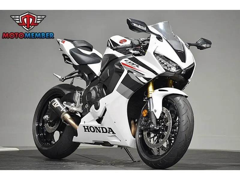 2026 Honda Cbr1000rr alt