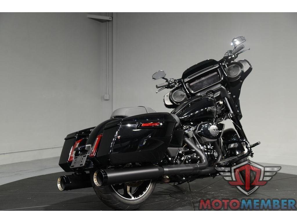 2024 Harley-Davidson Street Glide Base for Sale
