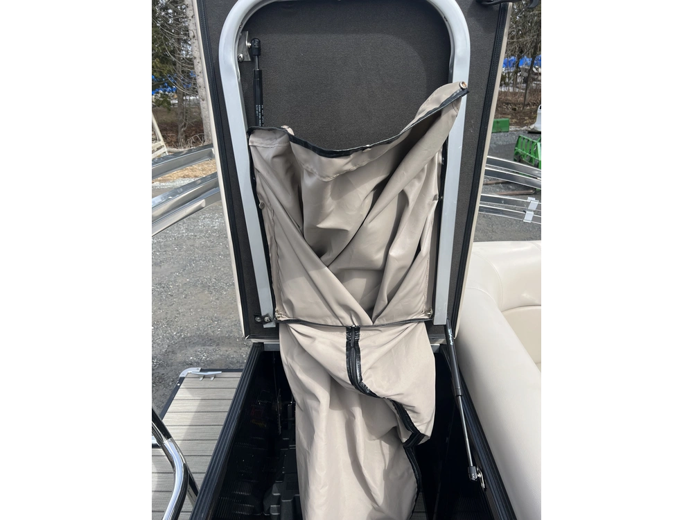 Princecraft Quorum 23l Sport 2021 alt