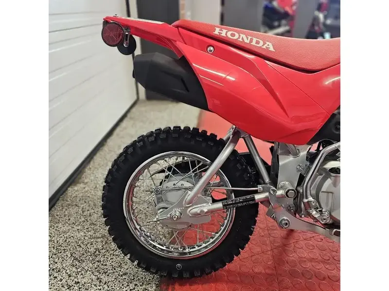 2026 Honda CRF 110F thumbnail 10