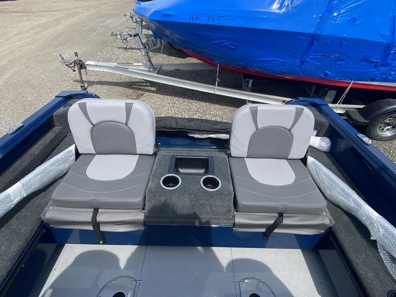 2025 Smoker-craft Excursion 166 Dc alt