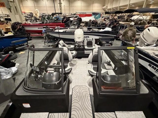 2026 Smoker-craft Excursion 176 alt