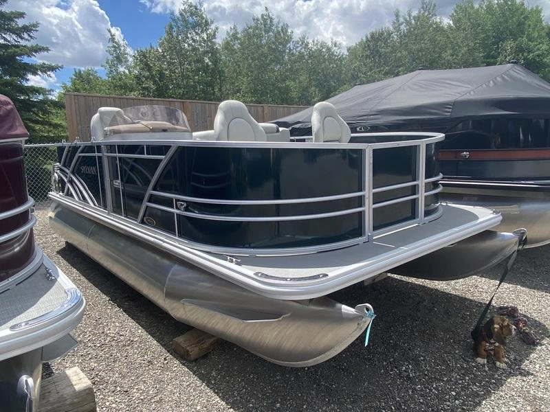 2024 Sylvan Mirage 818 Fish alt