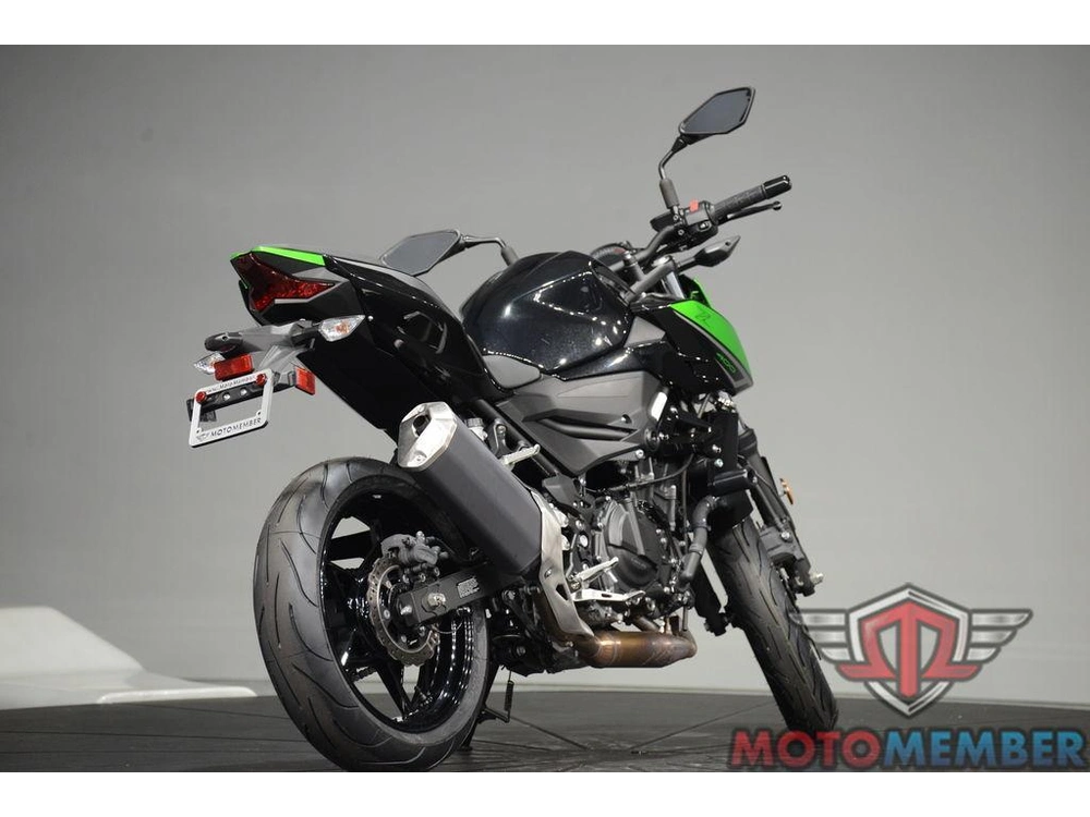 2022 Kawasaki Z400 Abs alt
