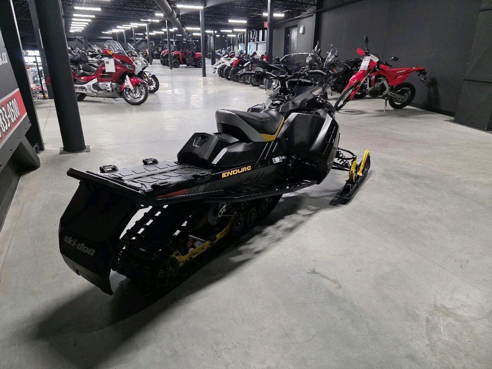 Ski-doo Renegade Enduro 900ace Turbo R 2024 alt