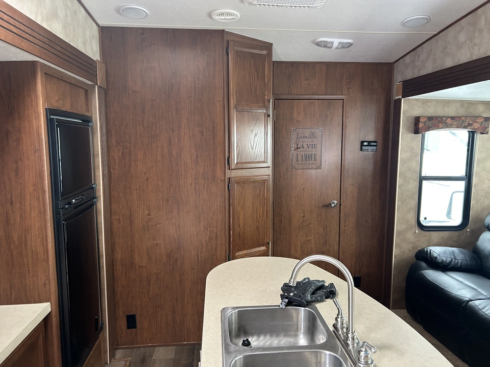 2014 Crossroads Rv Cruiser Cfl30d alt