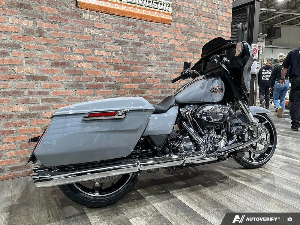 2026 Harley-davidson Street Glide alt