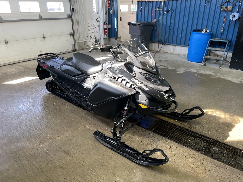 Ski-doo Renegade Adrenaline 900 Ace Turbor 2026 alt