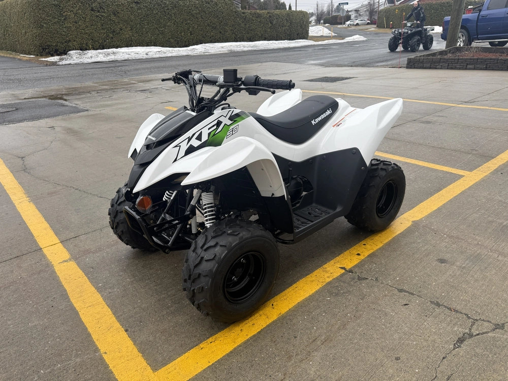 Kawasaki Kfx50 2026 alt