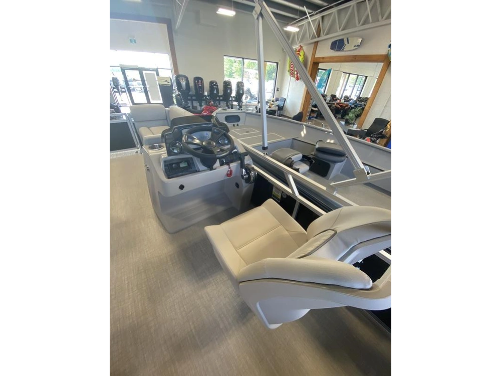 2023 Legend Boats Q-series Le 19 Cruise alt