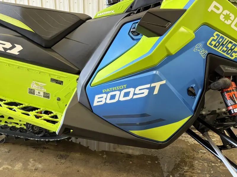 2026 Polaris BOOST INDY VR1 DYNMX 137