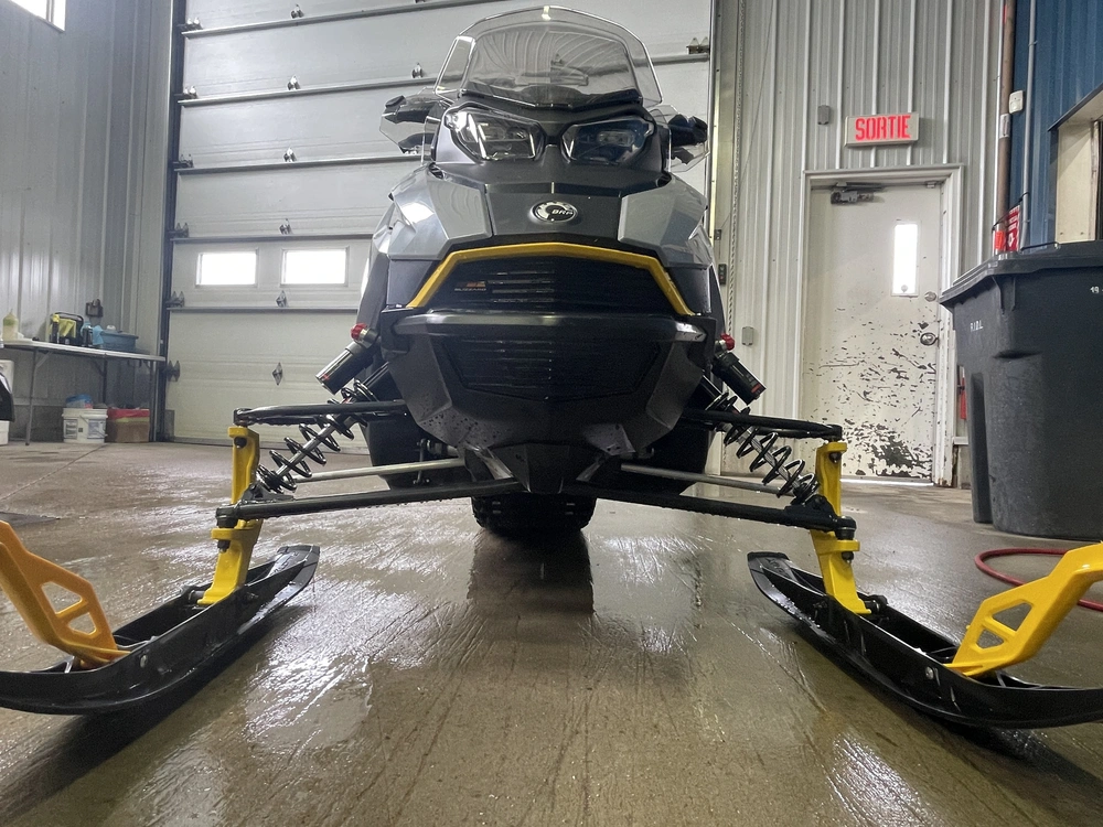 Ski-doo Mxz Blizzard 850 Etec 137" 2025 alt
