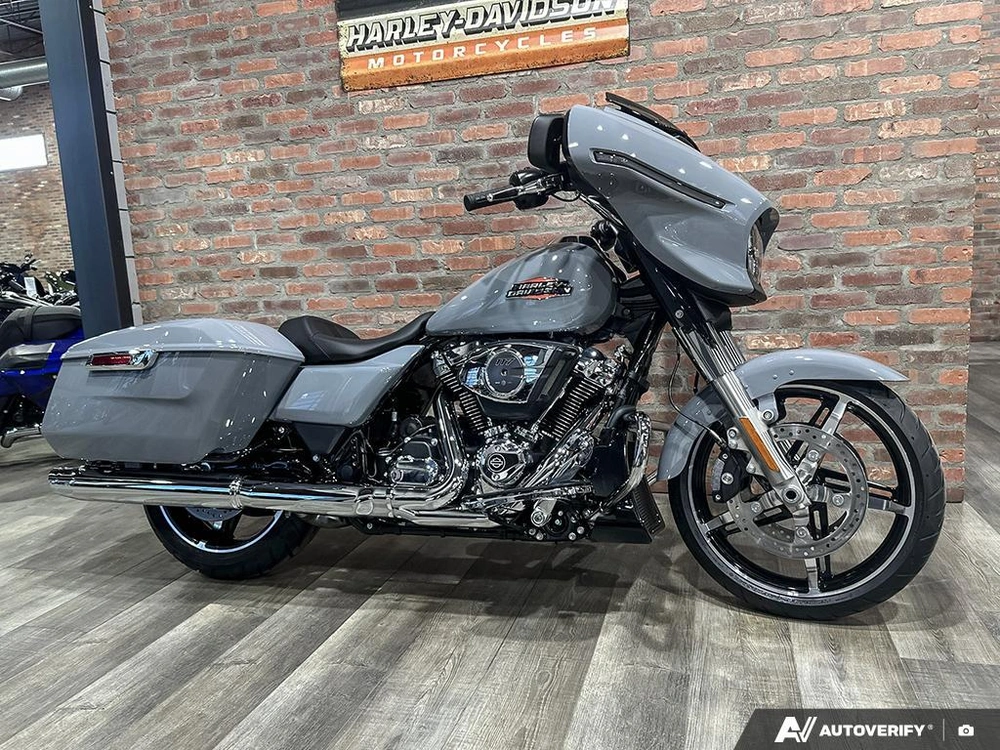 2026 Harley-davidson Street Glide alt