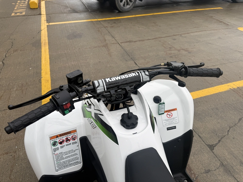 Kawasaki Kfx50 2026 alt