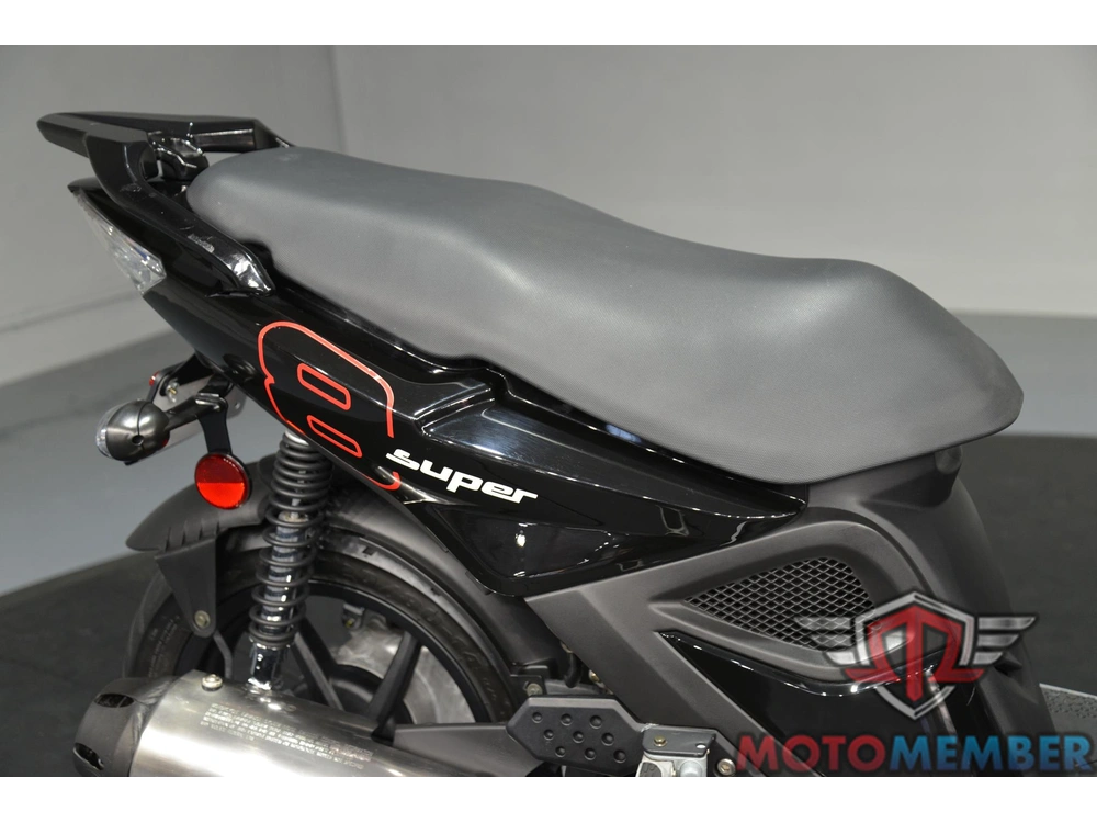 2013 Kymco Super 8 150 alt
