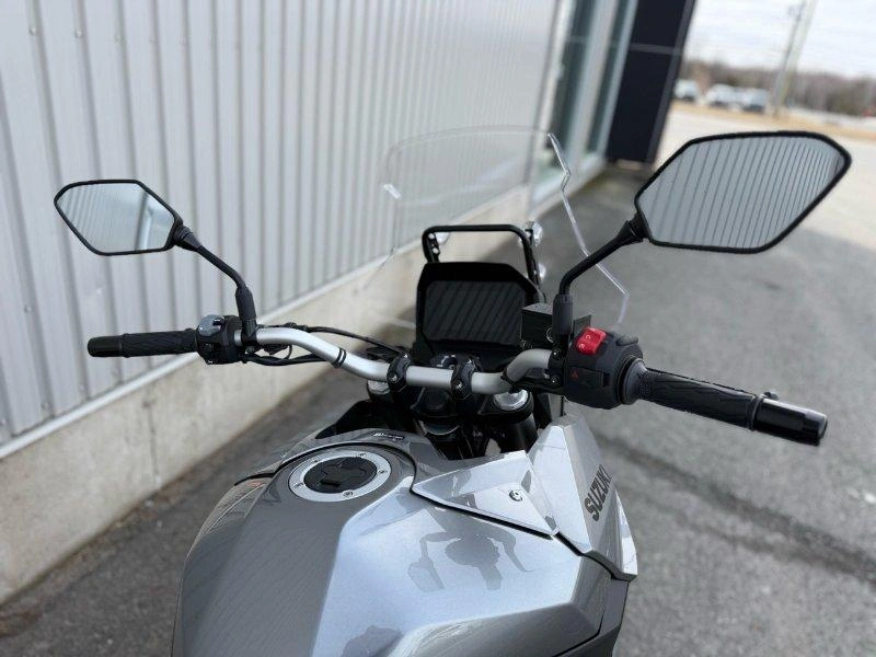 2026 Suzuki V-strom 800 alt