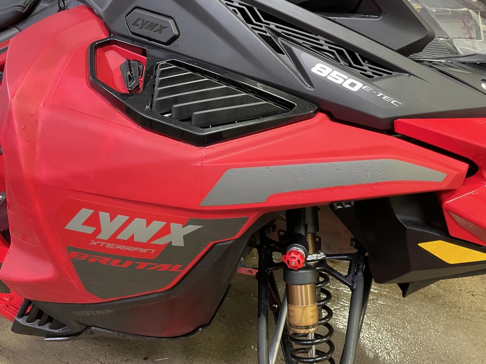 Lynx Brutal Re 850 E-tec 2024 alt