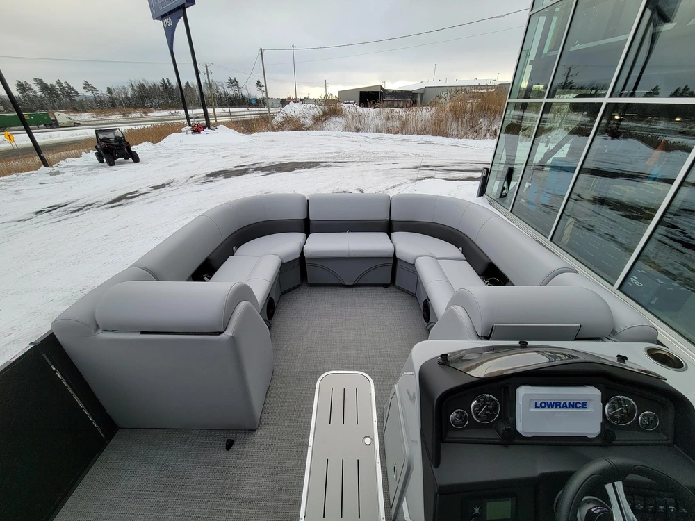 2023 Bentley Legacy 223 Swingback alt