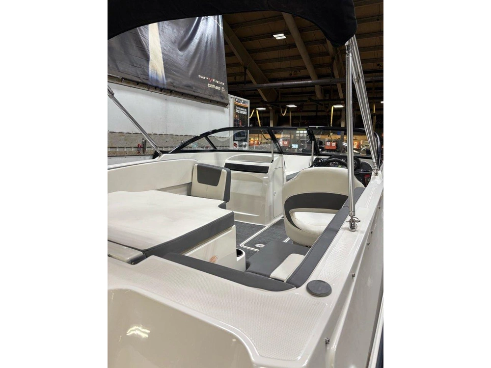 Bayliner Bayliner Vr4 2018 2018 alt