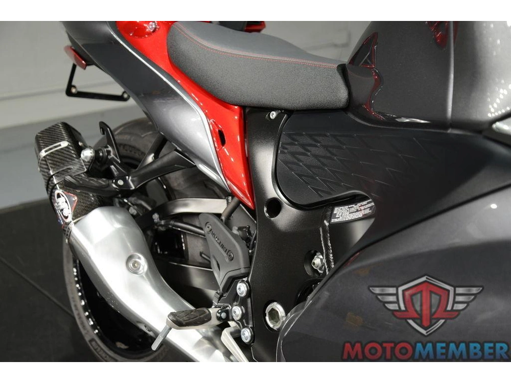 2023 Suzuki Hayabusa alt